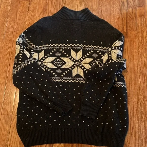 American Eagle Men’s Dark Gray/Black Patterned Quarter Button Down Sweater XXL - Picture 8 of 10